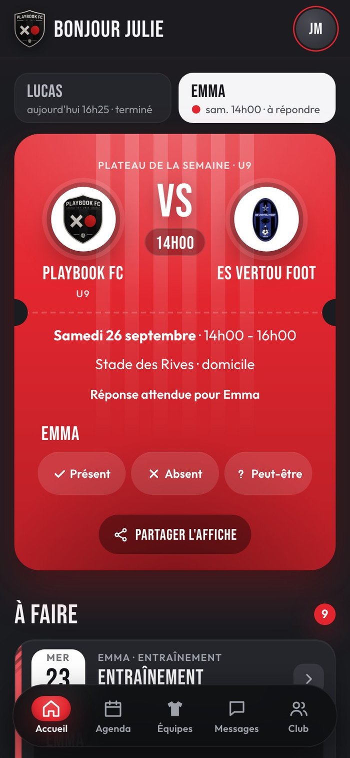 Accueil d'un parent avec l'affiche du match